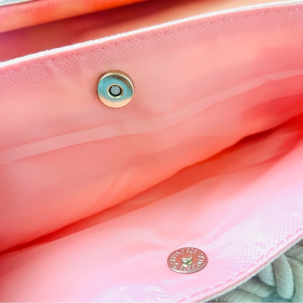Victoria‘s Secret Bombshell Sundrenched Ombré Tote